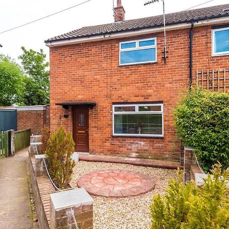 Cheerful 3 Bedroom Home With Parking Near Chester Saughall Εξωτερικό φωτογραφία