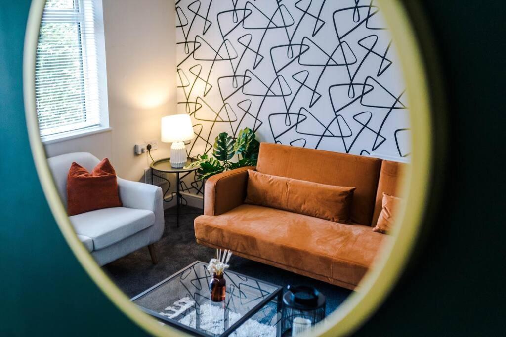 Cheerful 3 Bedroom Home With Parking Near Chester Saughall Εξωτερικό φωτογραφία