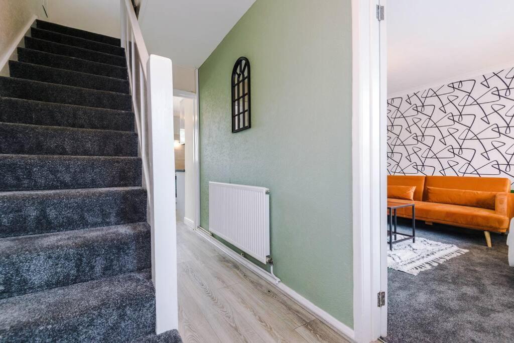 Cheerful 3 Bedroom Home With Parking Near Chester Saughall Εξωτερικό φωτογραφία